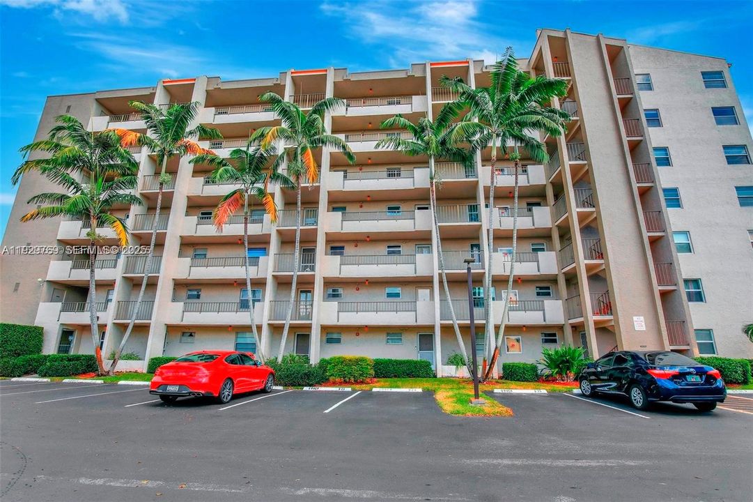 На продажу: $189,900 (2 спален, 2 ванн, 1260 Квадратных фут)