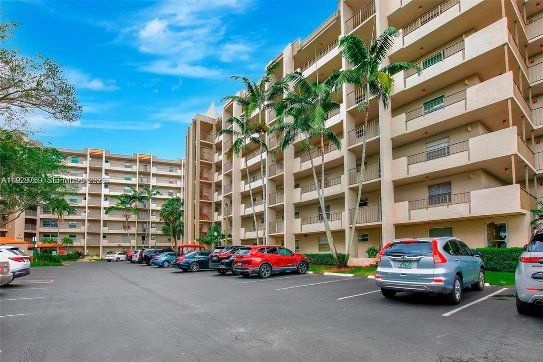 На продажу: $189,900 (2 спален, 2 ванн, 1260 Квадратных фут)