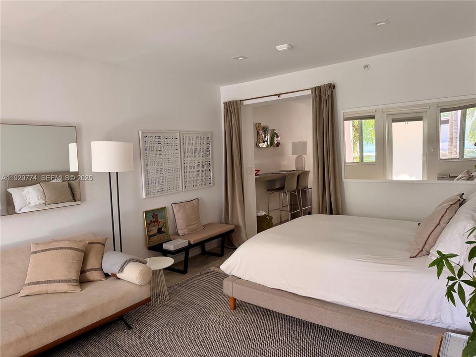 For Rent: $1,845 (1 beds, 1 baths, 390 Square Feet)