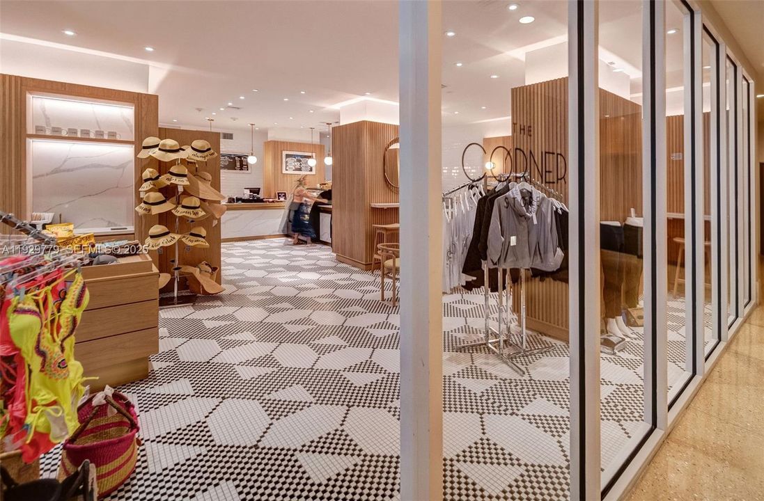 For Sale: $1,075,000 (2 beds, 2 baths, 1103 Square Feet)