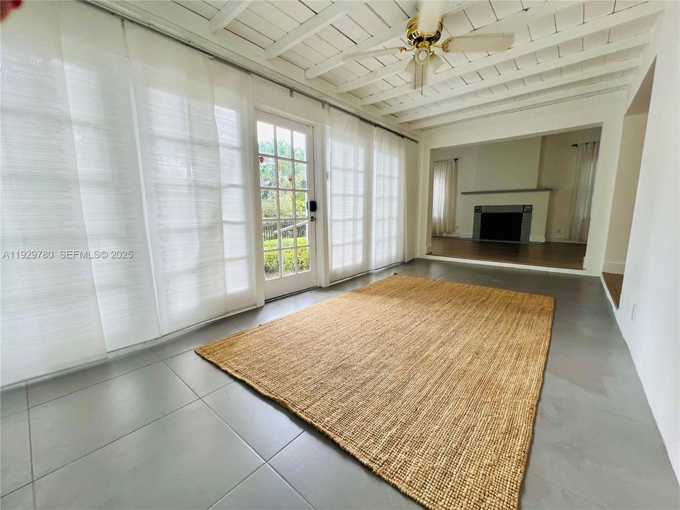 For Rent: $4,980 (3 beds, 2 baths, 1613 Square Feet)