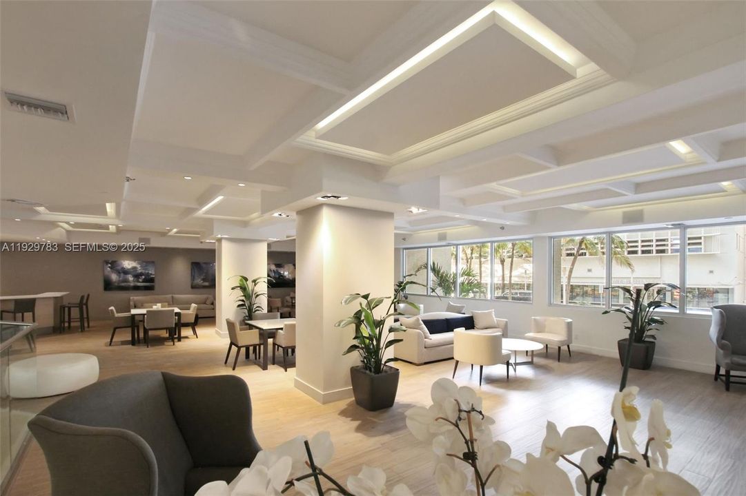 For Sale: $649,000 (1 beds, 1 baths, 845 Square Feet)