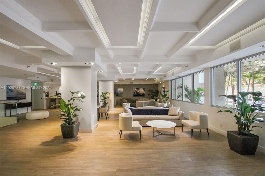 For Sale: $649,000 (1 beds, 1 baths, 845 Square Feet)