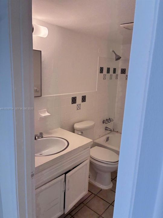 For Rent: $1,600 (1 beds, 1 baths, 0 Square Feet)