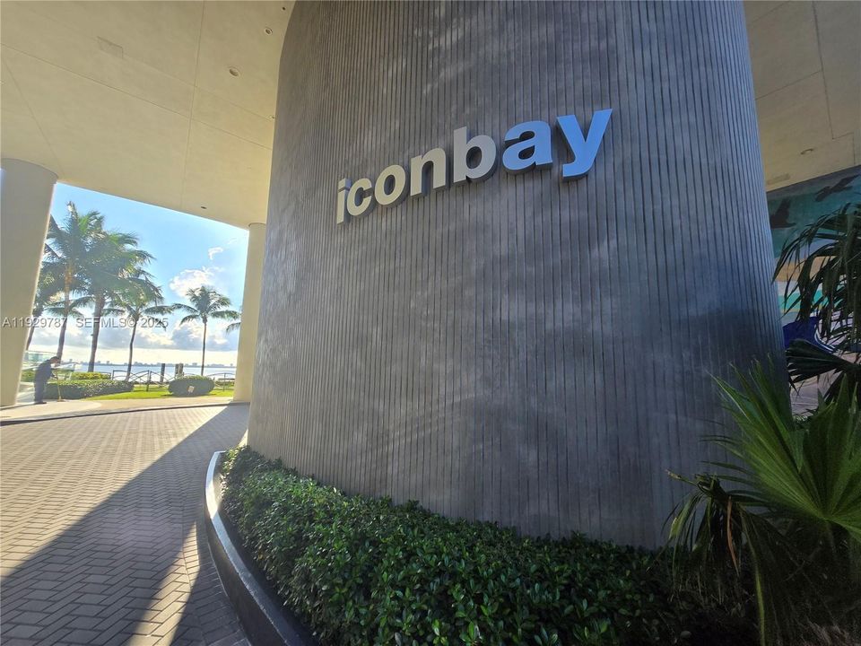 For Rent: $4,500 (2 beds, 2 baths, 1095 Square Feet)