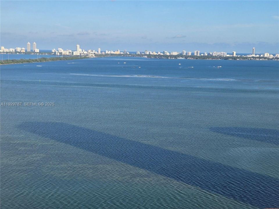 For Rent: $4,500 (2 beds, 2 baths, 1095 Square Feet)