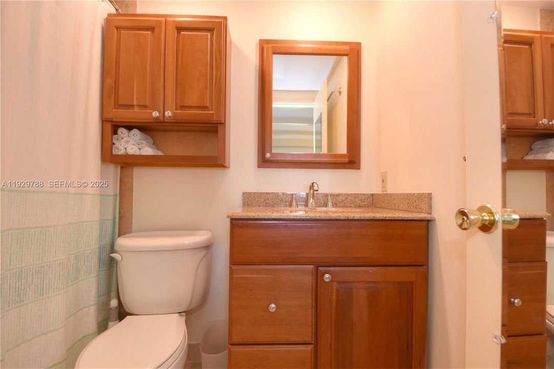 En Venta: $765,000 (2 camas, 2 baños, 1076 Pies cuadrados)