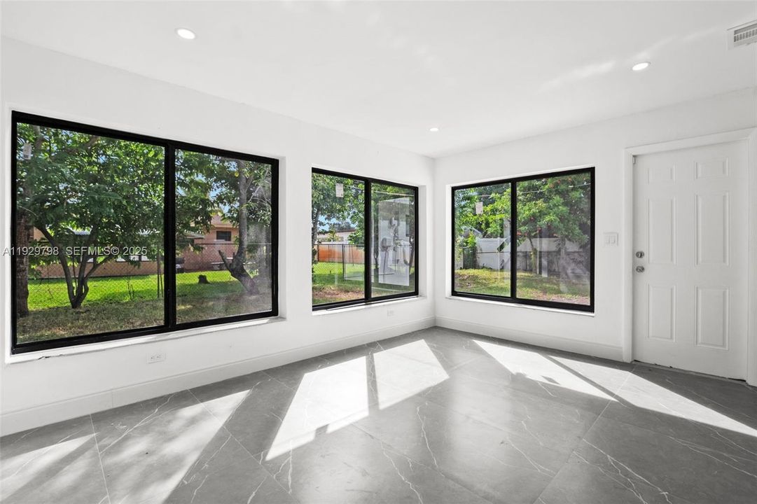 На продажу: $495,000 (3 спален, 2 ванн, 0 Квадратных фут)