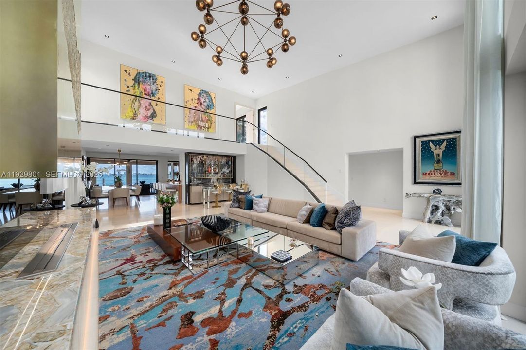 待售: $12,975,000 (6 贝兹, 7 浴室, 5671 平方英尺)