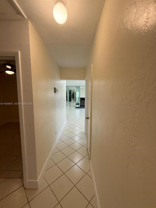 For Sale: $630,000 (5 beds, 4 baths, 1600 Square Feet)