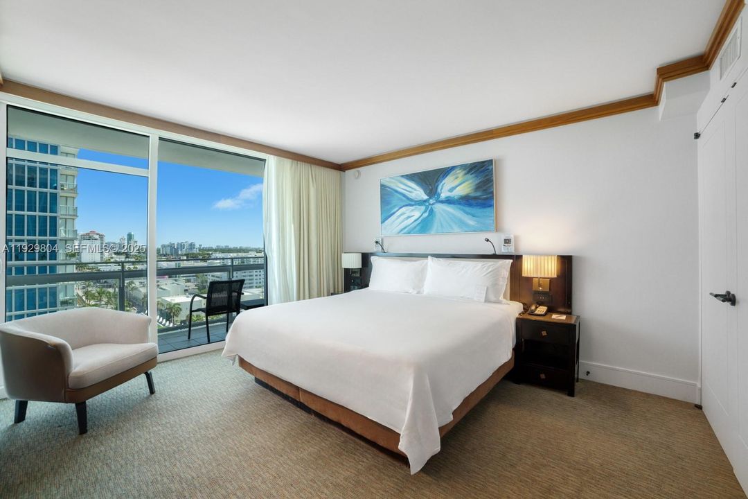 For Sale: $925,000 (2 beds, 2 baths, 1048 Square Feet)