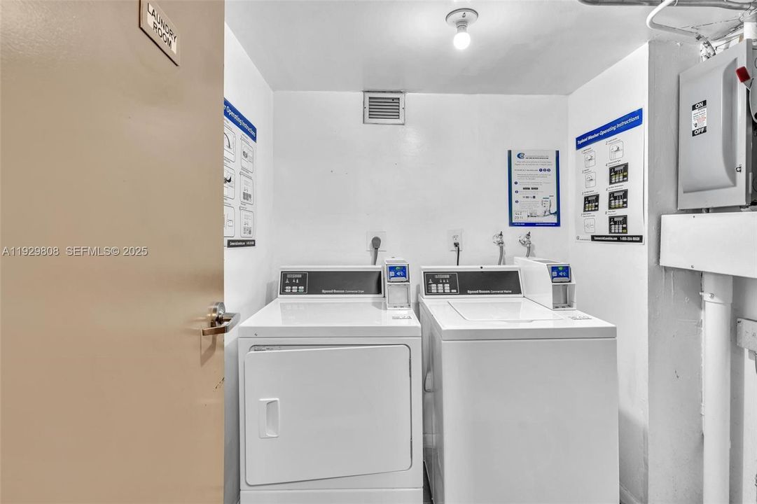 В аренду: $3,300 (2 спален, 2 ванн, 1050 Квадратных фут)