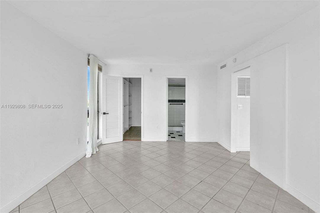 В аренду: $3,300 (2 спален, 2 ванн, 1050 Квадратных фут)