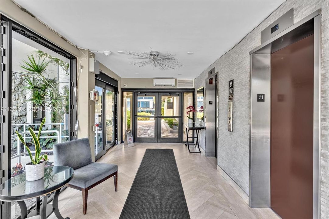 В аренду: $3,300 (2 спален, 2 ванн, 1050 Квадратных фут)