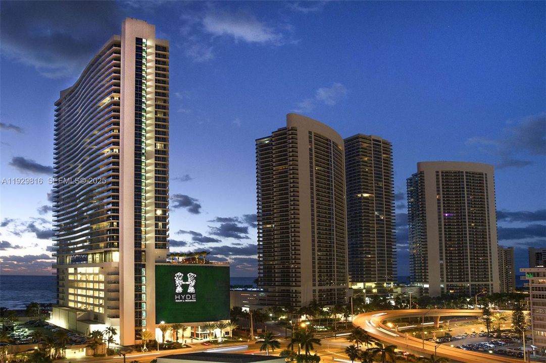 For Sale: $579,000 (1 beds, 1 baths, 850 Square Feet)