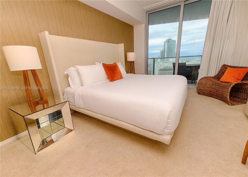 For Sale: $579,000 (1 beds, 1 baths, 850 Square Feet)