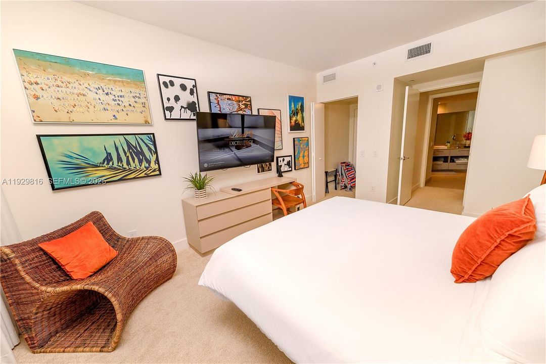 For Sale: $579,000 (1 beds, 1 baths, 850 Square Feet)