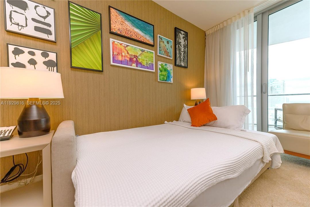 For Sale: $579,000 (1 beds, 1 baths, 850 Square Feet)