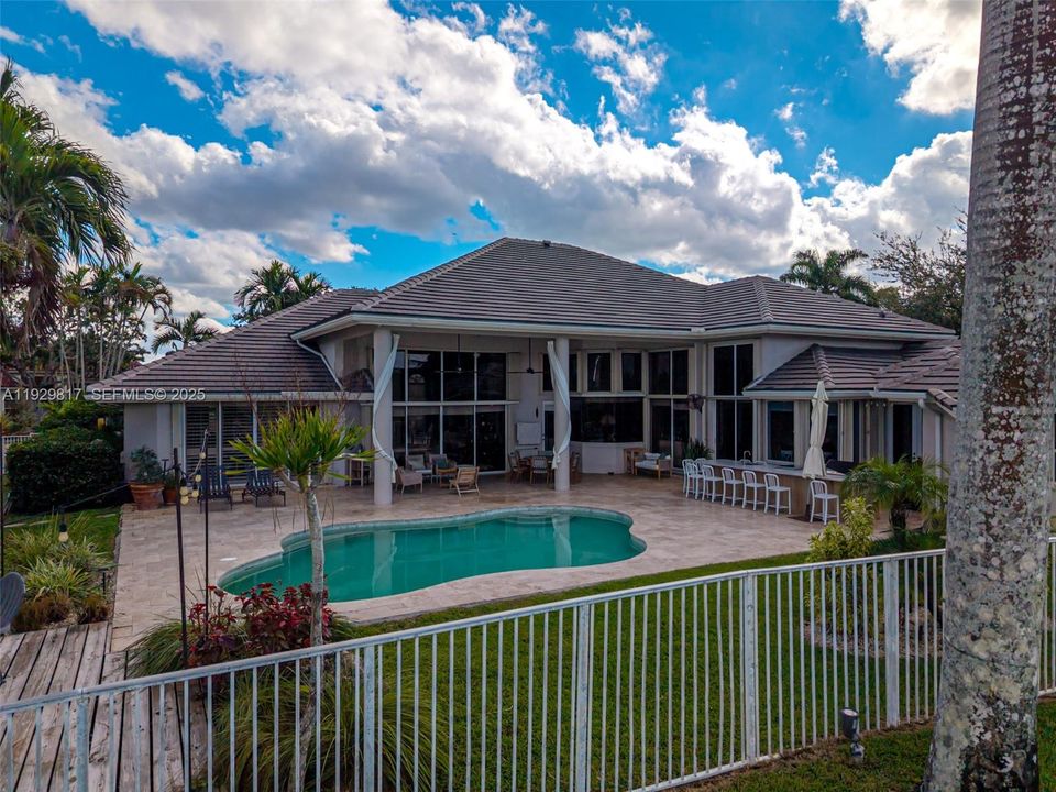 For Sale: $2,700,000 (7 beds, 6 baths, 4787 Square Feet)