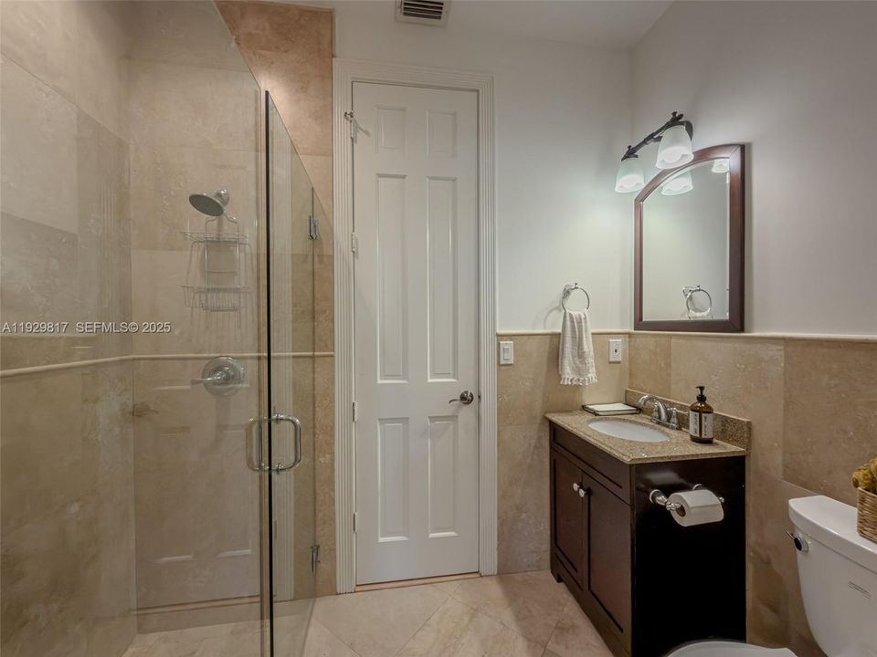 For Sale: $2,700,000 (7 beds, 6 baths, 4787 Square Feet)