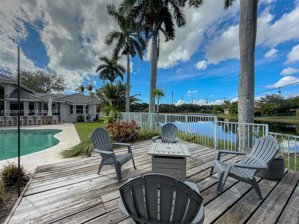 For Sale: $2,700,000 (7 beds, 6 baths, 4787 Square Feet)