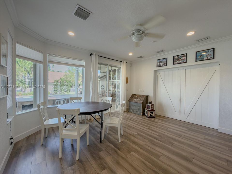 For Sale: $2,700,000 (7 beds, 6 baths, 4787 Square Feet)