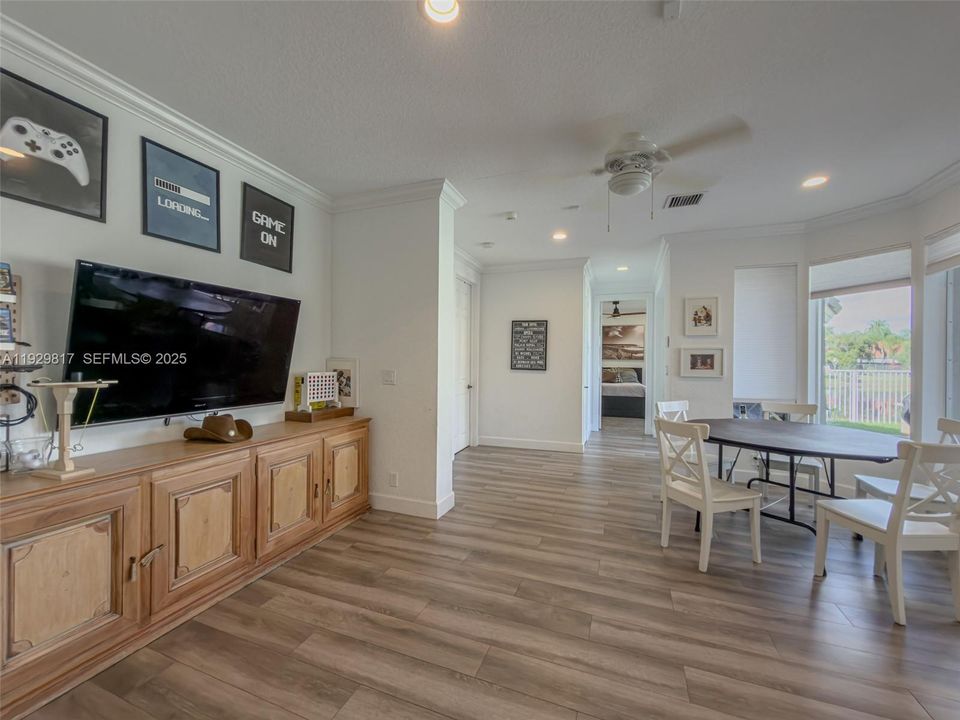 For Sale: $2,700,000 (7 beds, 6 baths, 4787 Square Feet)