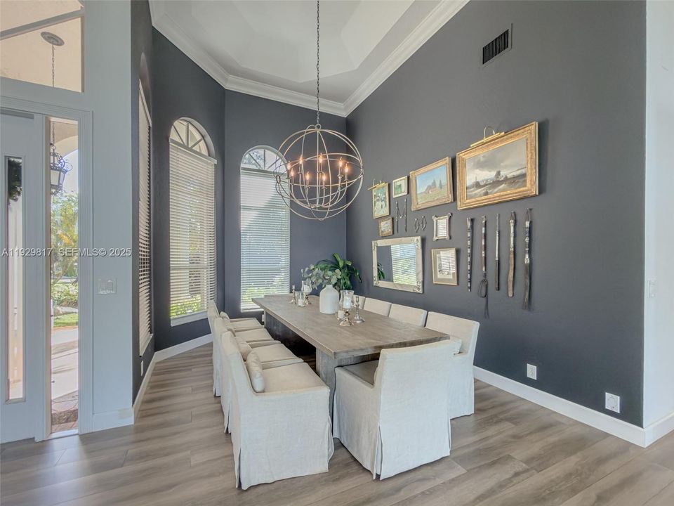 For Sale: $2,700,000 (7 beds, 6 baths, 4787 Square Feet)