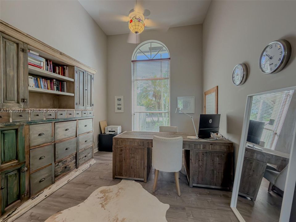 For Sale: $2,700,000 (7 beds, 6 baths, 4787 Square Feet)