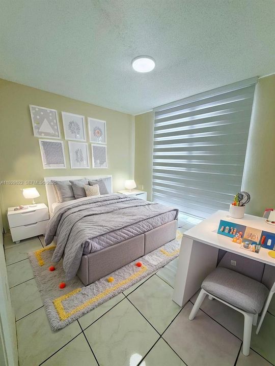 В аренду: $2,400 (2 спален, 2 ванн, 910 Квадратных фут)