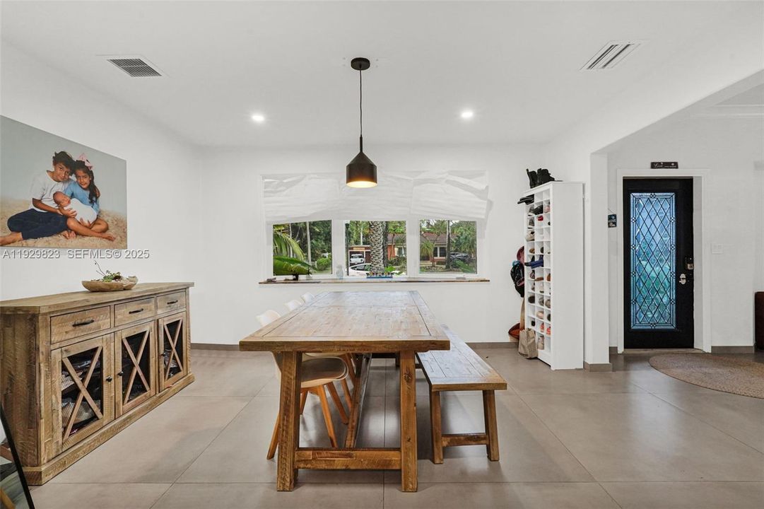 For Sale: $1,300,000 (4 beds, 3 baths, 2529 Square Feet)