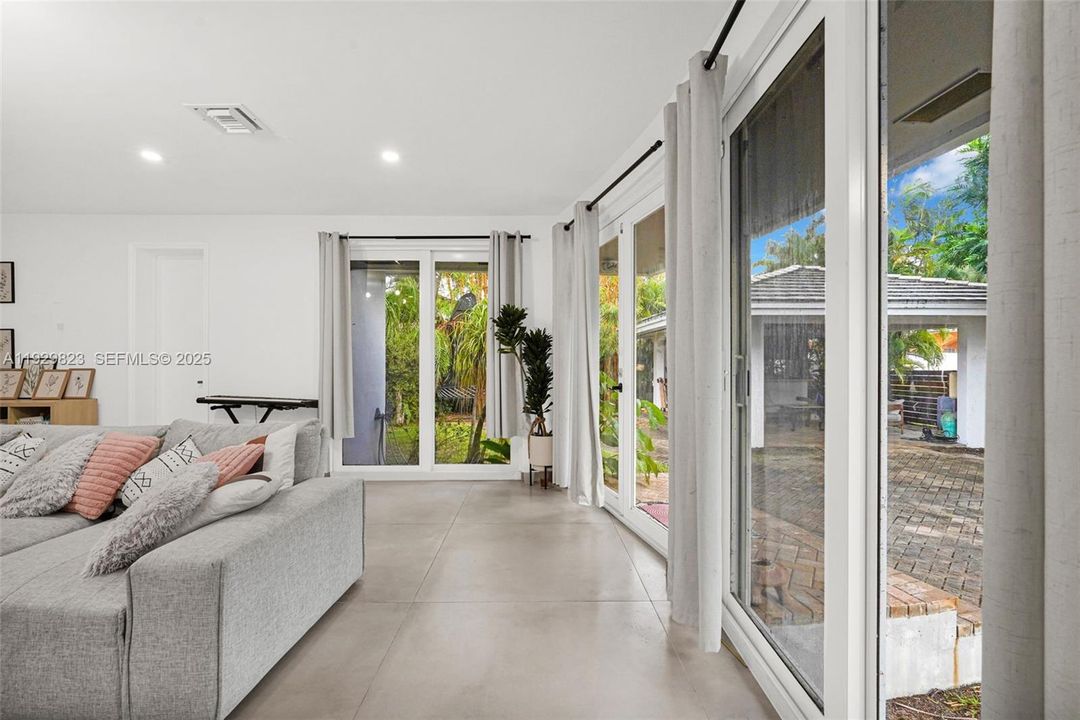 For Sale: $1,300,000 (4 beds, 3 baths, 2529 Square Feet)