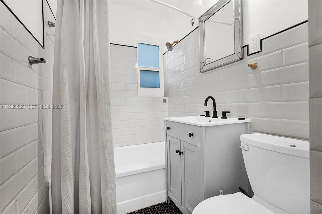 For Sale: $1,300,000 (4 beds, 3 baths, 2529 Square Feet)