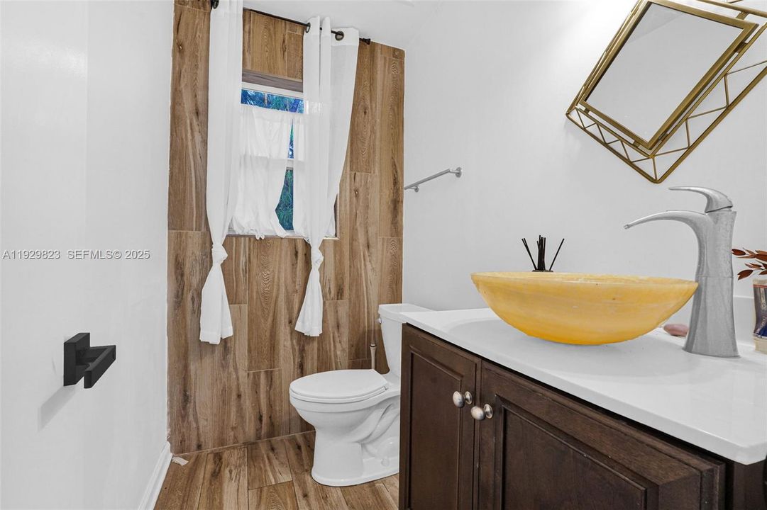 For Sale: $1,300,000 (4 beds, 3 baths, 2529 Square Feet)