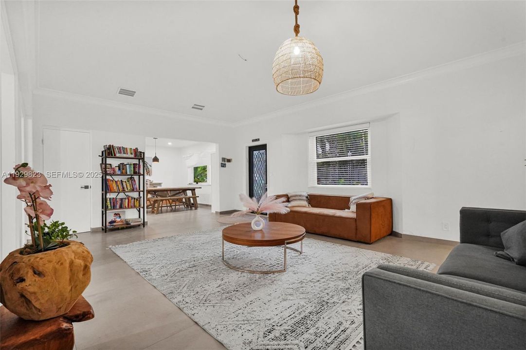 For Sale: $1,300,000 (4 beds, 3 baths, 2529 Square Feet)