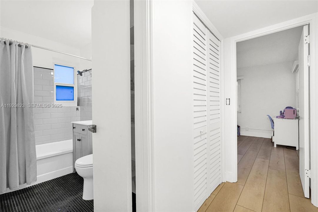 For Sale: $1,300,000 (4 beds, 3 baths, 2529 Square Feet)