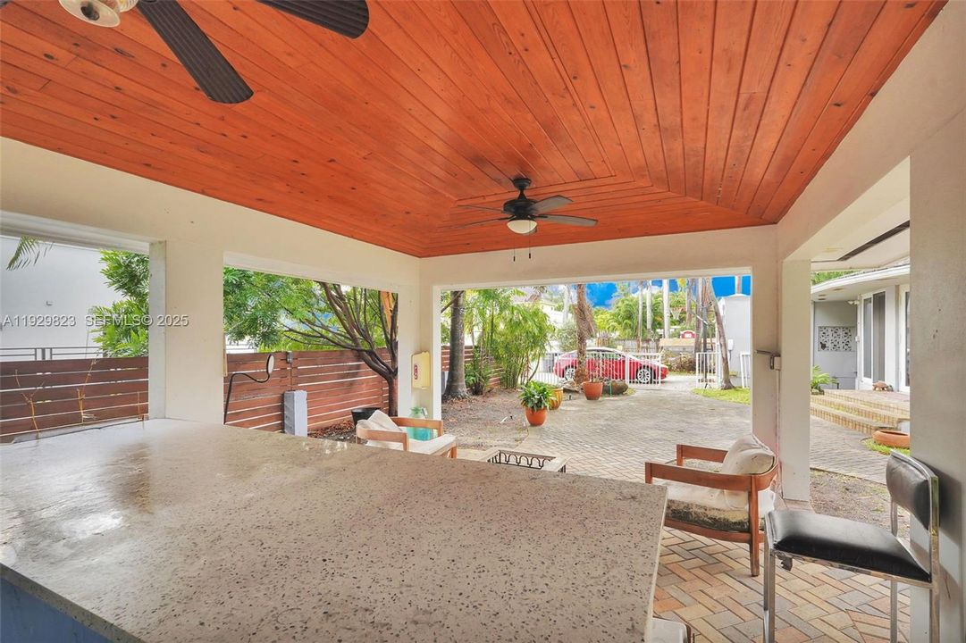 For Sale: $1,300,000 (4 beds, 3 baths, 2529 Square Feet)