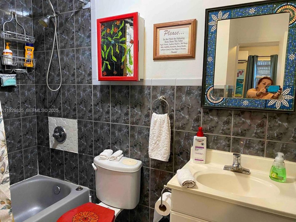 待售: $1,499,999 (5 贝兹, 4 浴室, 2194 平方英尺)