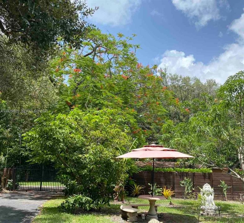 待售: $1,499,999 (5 贝兹, 4 浴室, 2194 平方英尺)