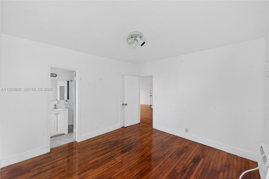 For Rent: $2,300 (2 beds, 2 baths, 0 Square Feet)