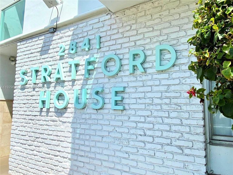 For Rent: $1,890 (1 beds, 1 baths, 790 Square Feet)