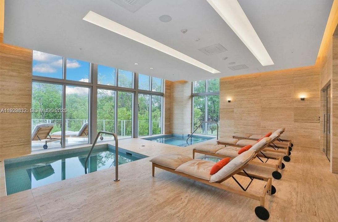 出租: $5,300 (3 贝兹, 3 浴室, 1556 平方英尺)