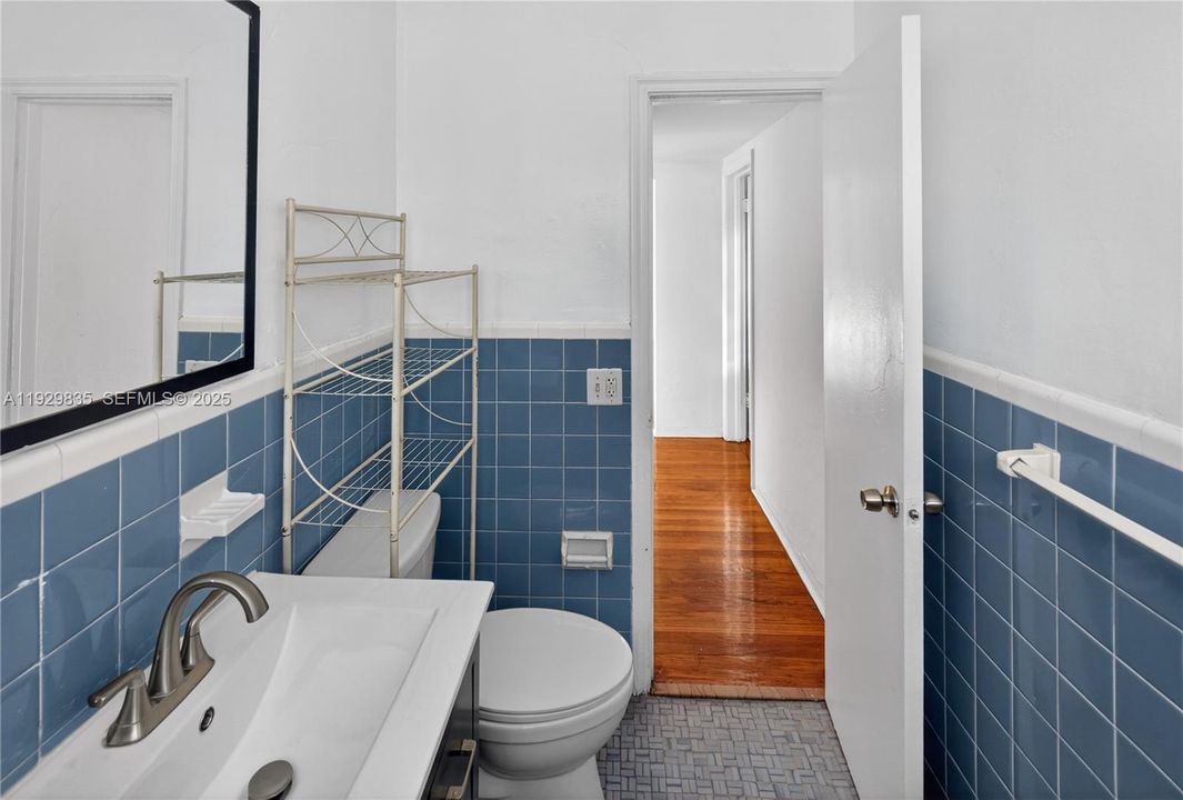 For Rent: $2,300 (2 beds, 1 baths, 0 Square Feet)