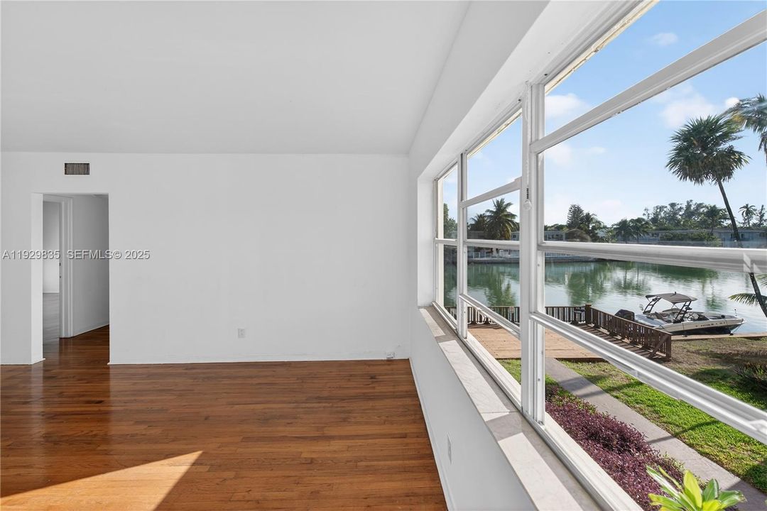 For Rent: $2,300 (2 beds, 1 baths, 0 Square Feet)