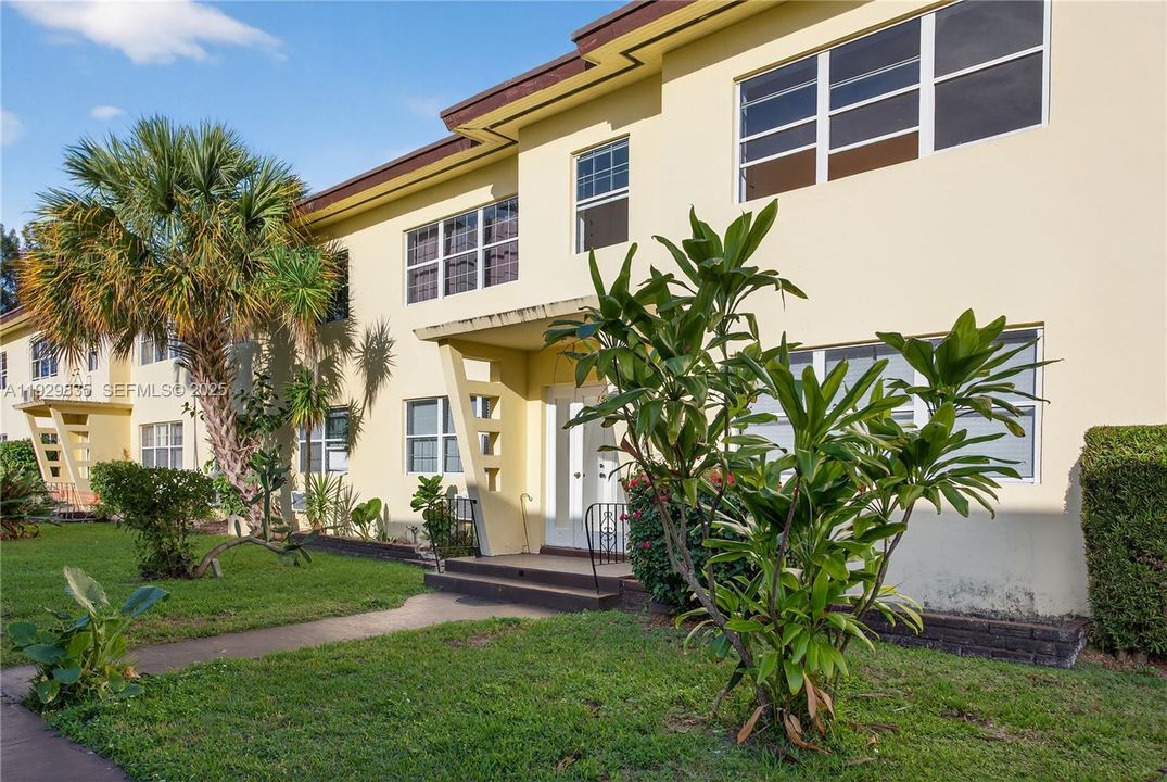 For Rent: $2,300 (2 beds, 1 baths, 0 Square Feet)