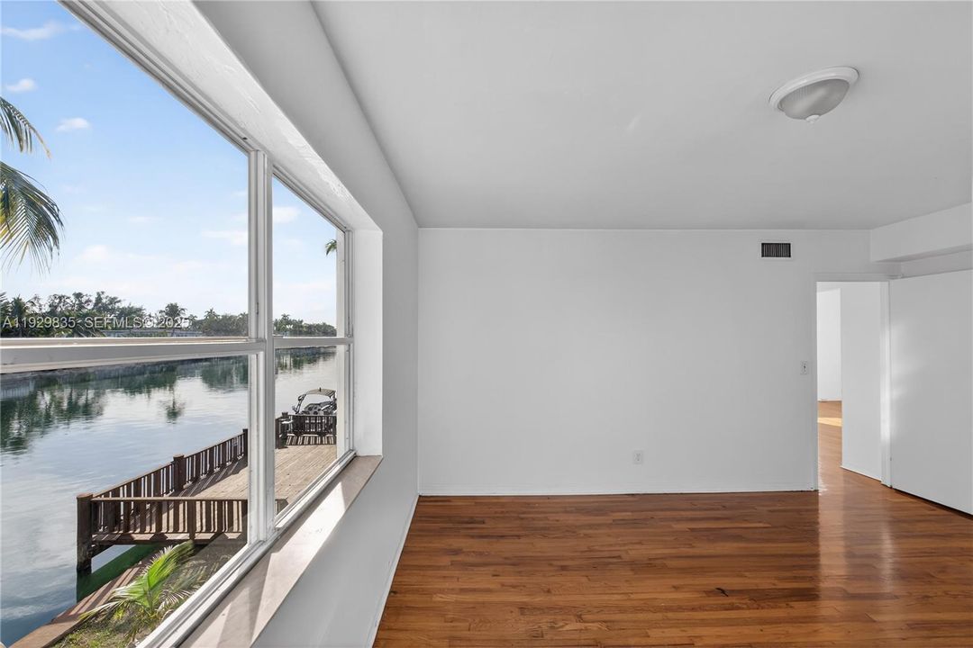 For Rent: $2,300 (2 beds, 1 baths, 0 Square Feet)