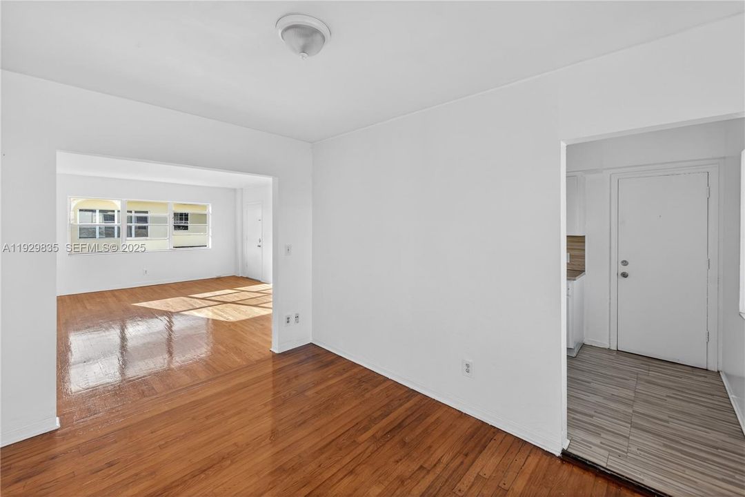 For Rent: $2,300 (2 beds, 1 baths, 0 Square Feet)