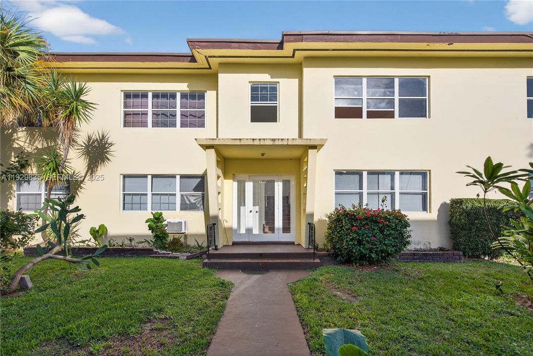 For Rent: $2,300 (2 beds, 1 baths, 0 Square Feet)