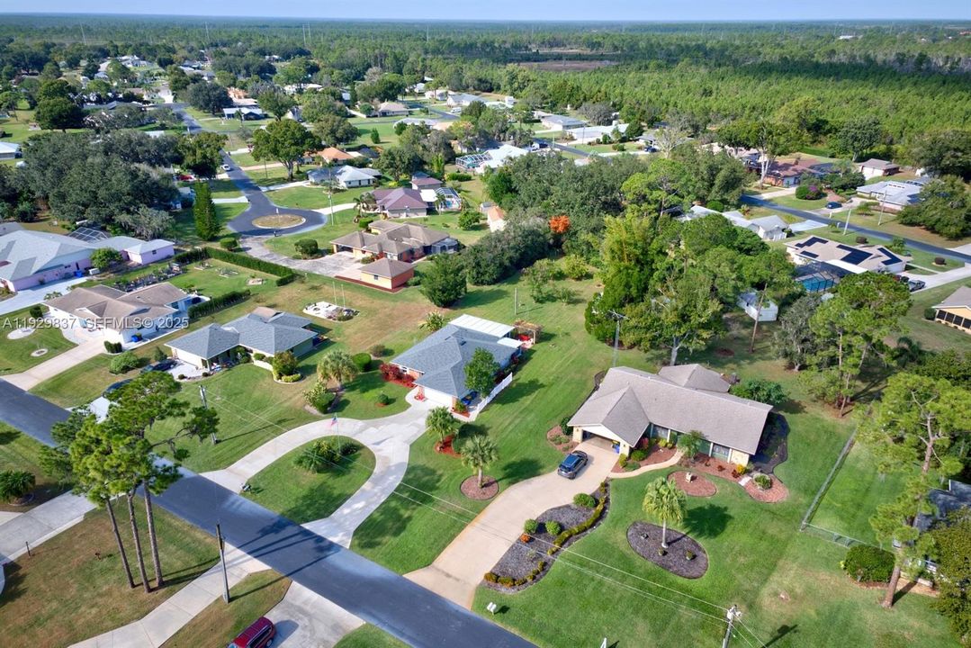 待售: $290,000 (2 贝兹, 2 浴室, 1448 平方英尺)