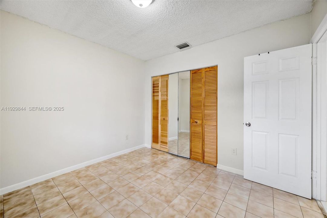 For Rent: $3,000 (3 beds, 2 baths, 2730 Square Feet)